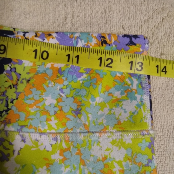 FABLETICS floral print PowerHold capri leggings, S - Picture 10 of 14
